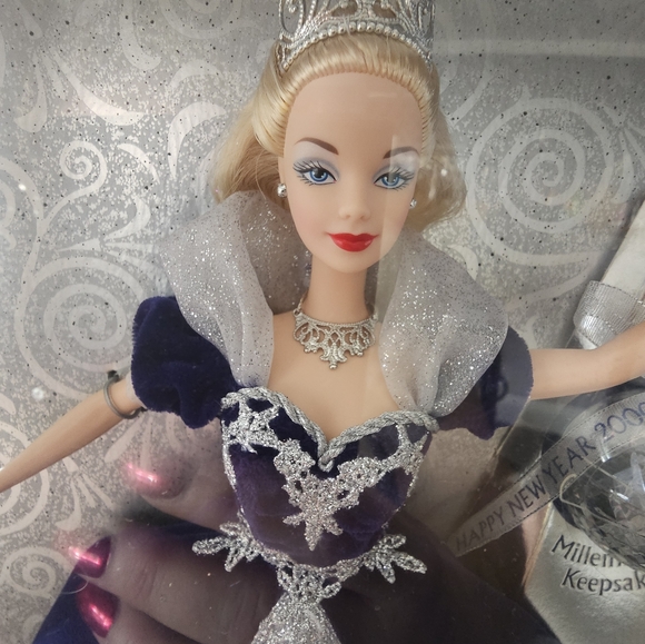 SPECIAL Edition Barbie - Millennium Princess 1999 Mattel - Picture 2 of 5